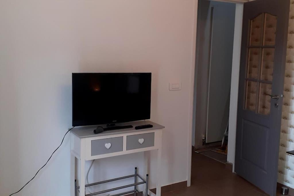 Apartamento The Little House - Non Fumeur L'Hay-les-Roses Exterior foto
